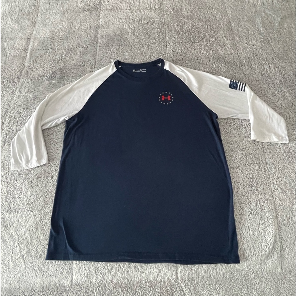 Mens under armour shirt